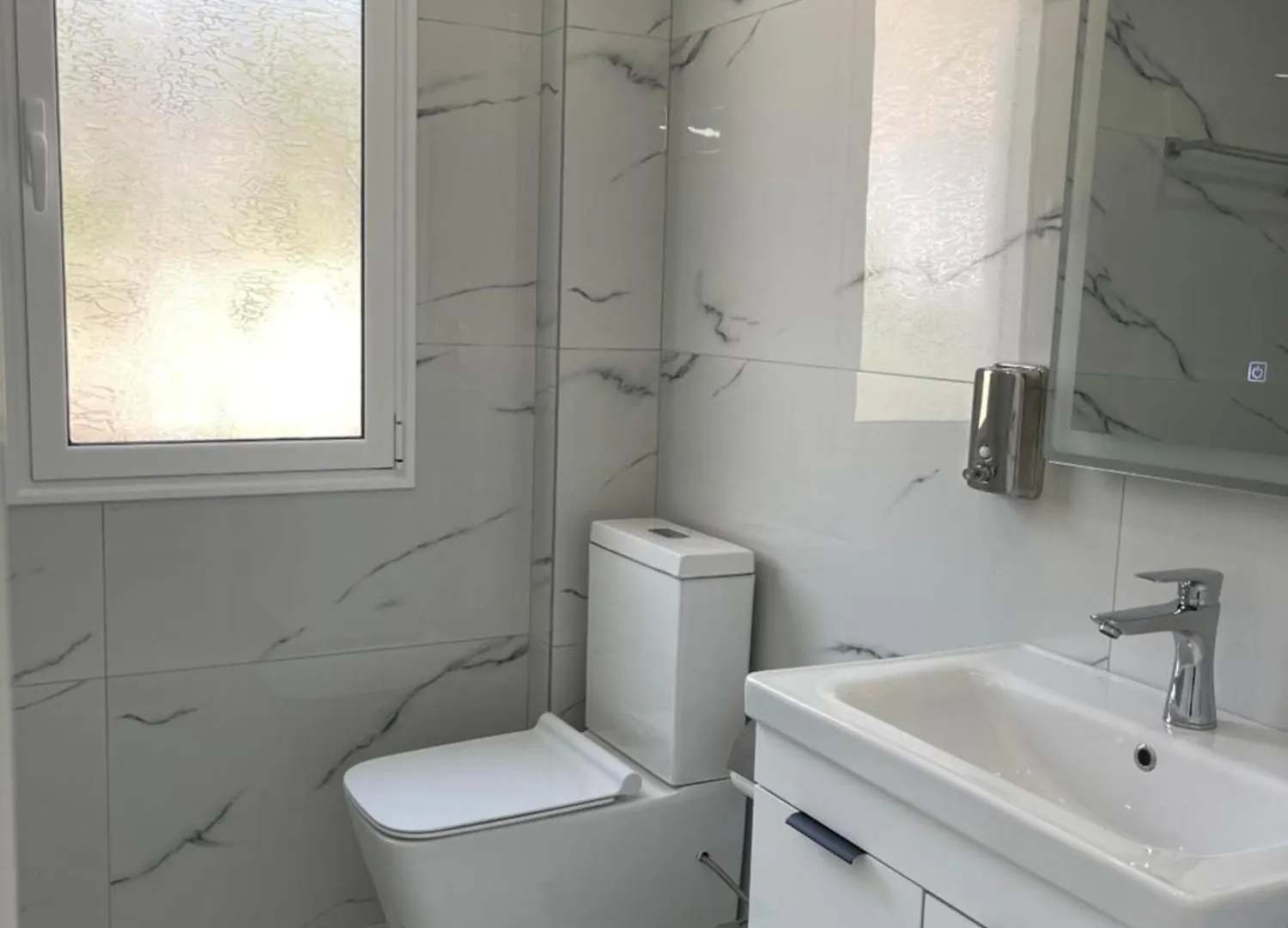 White House Dami Apartment Sarande