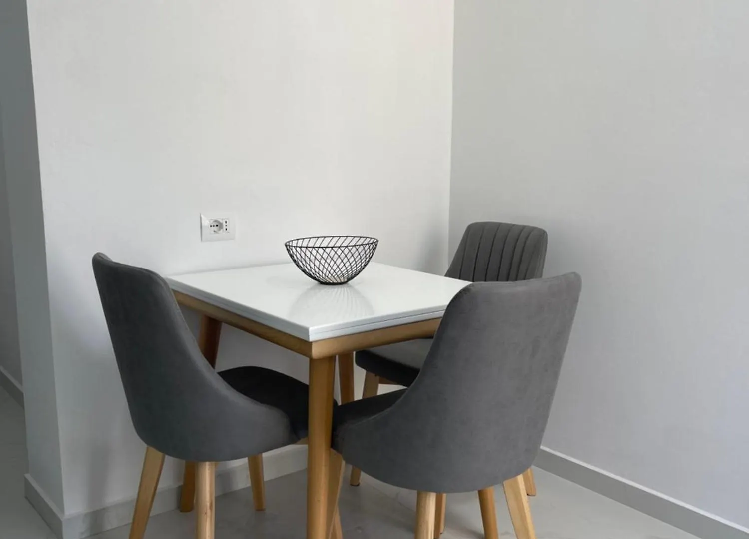 White House Dami Apartment Sarande